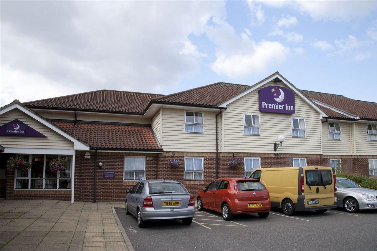 Premier Inn Braintree - A120 Exterior photo