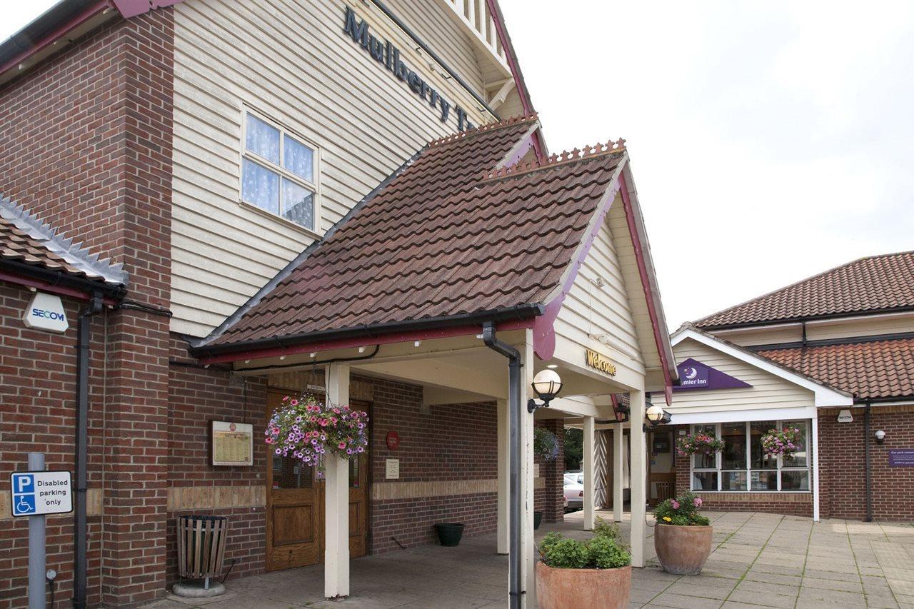 Premier Inn Braintree - A120 Exterior photo