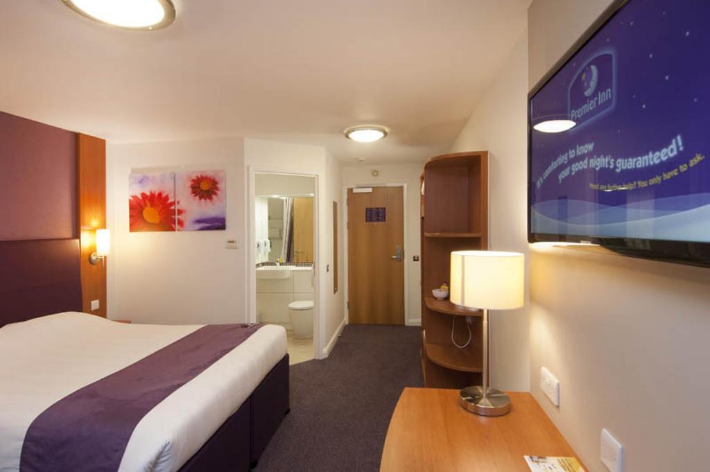 Premier Inn Braintree - A120 Exterior photo