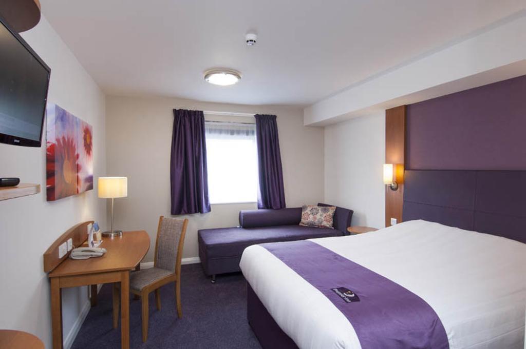 Premier Inn Braintree - A120 Exterior photo