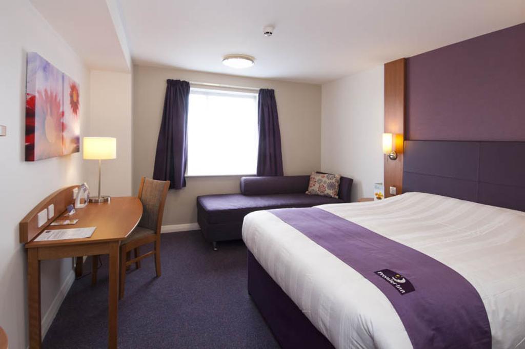 Premier Inn Braintree - A120 Exterior photo