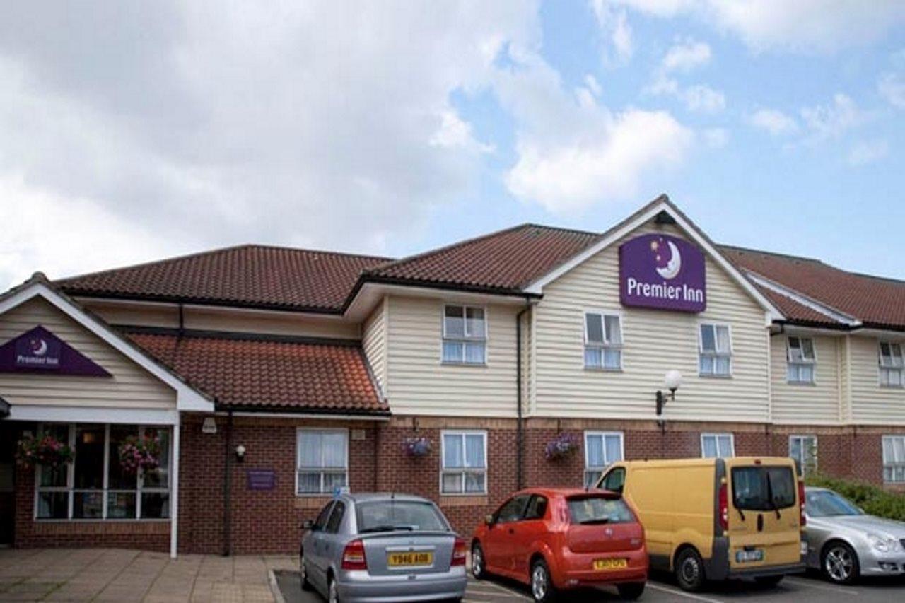 Premier Inn Braintree - A120 Exterior photo