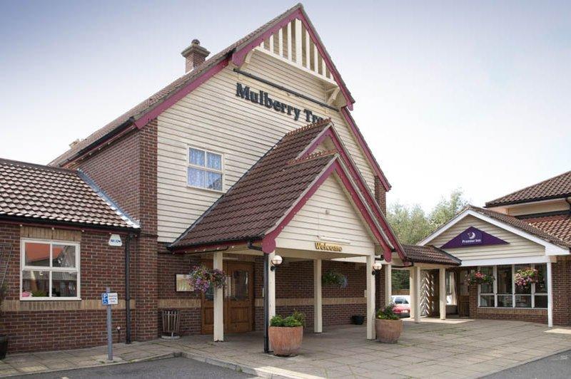 Premier Inn Braintree - A120 Exterior photo