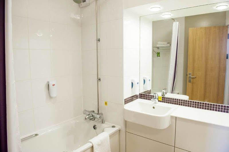 Premier Inn Braintree - A120 Exterior photo